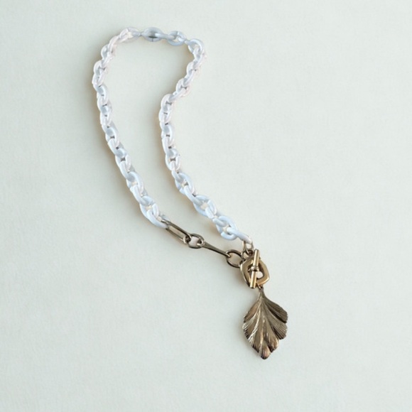 White Resin Chain Toggle Necklace with Gold Leaf Charm Modern Statement - Picture 3 of 5